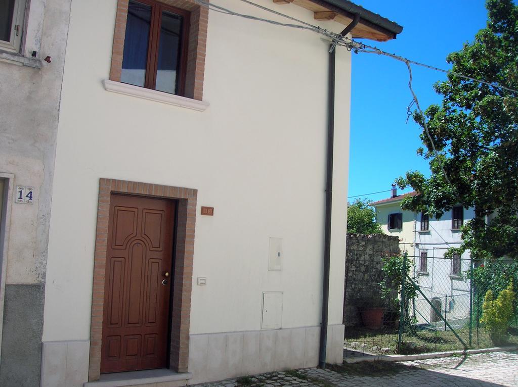 Villa Montagna & Relax Castel Di Sangro Exterior foto