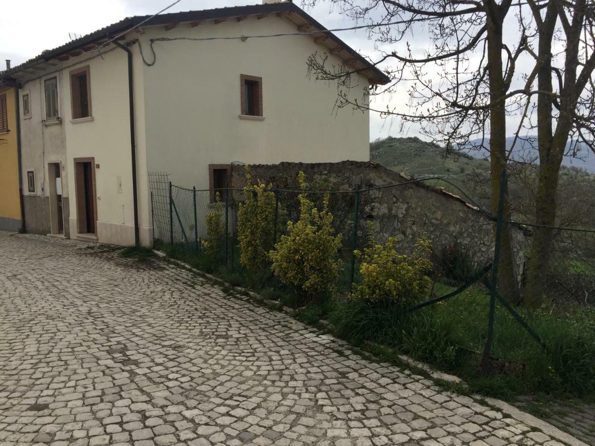 Villa Montagna & Relax Castel Di Sangro Exterior foto